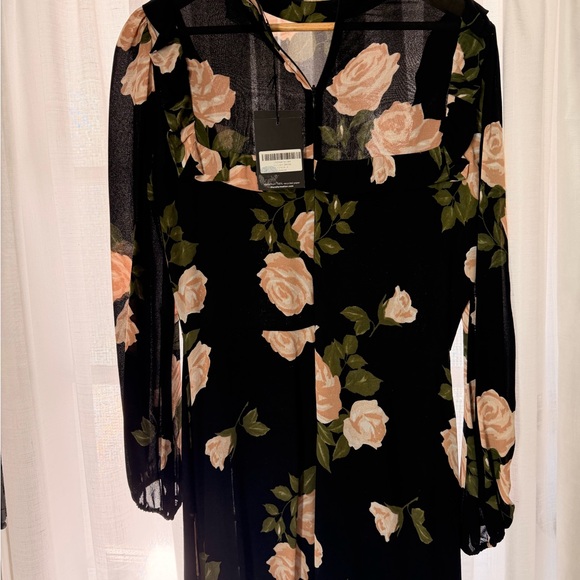 Reformation Dresses & Skirts - Reformation Black Long-Sleeve Dress with Blush Rose Print
